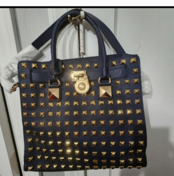 🍁🍂VERY RARE HTF Michael kors navy studded PYRAMID satchel - Picture 3 of 10